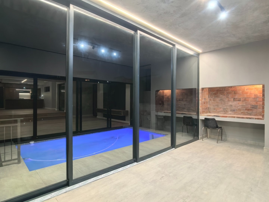 4 Bedroom Property for Sale in Welgelegen Western Cape